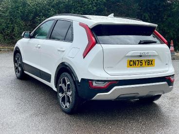 SPOTICAR Kia Niro 1.6h Gdi 3 Dct Euro 6 (s/s) 5dr Used Car - Suv Hybrid White - Pontypridd - 1200605985_5