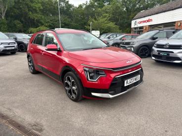 SPOTICAR Kia Niro 1.6h Gdi 3 Dct Euro 6 (s/s) 5dr Used Car - Suv Hybrid Red - Wokingham - 1200606872_1