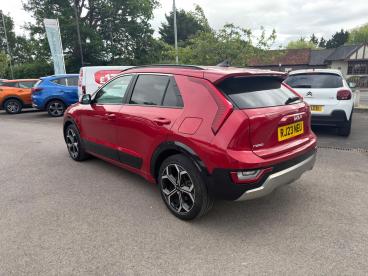 SPOTICAR Kia Niro 1.6h Gdi 3 Dct Euro 6 (s/s) 5dr Used Car - Suv Hybrid Red - Wokingham - 1200606872_5