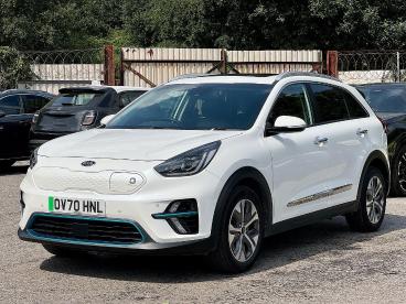 SPOTICAR Kia Niro 64kwh 4+ Auto 5dr Used Car - Suv Electric White - Pontypridd - 1200620344_3