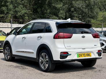 SPOTICAR Kia Niro 64kwh 4+ Auto 5dr Used Car - Suv Electric White - Pontypridd - 1200620344_5