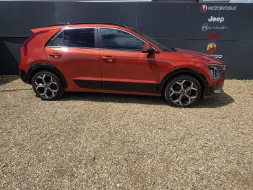SPOTICAR Kia Niro 1.6h Gdi 4 Dct Euro 6 (s/s) 5dr Used Car - Suv Hybrid Orange - Kings Lynn - 1200622186_3