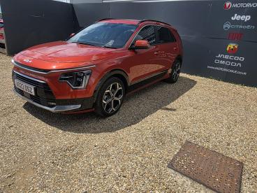 SPOTICAR Kia Niro 1.6h Gdi 4 Dct Euro 6 (s/s) 5dr Used Car - Suv Hybrid Orange - Kings Lynn - 1200622186_4