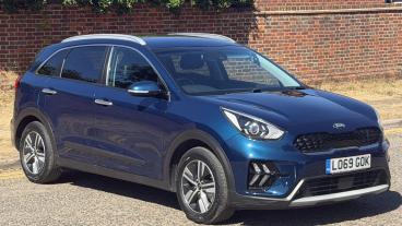 SPOTICAR Kia Niro 1.6 Gdi 2 Dct Euro 6 (s/s) 5dr Used Car - Suv Hybrid Blue - Hemel Hempstead - 1200622706_1