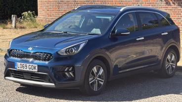 SPOTICAR Kia Niro 1.6 Gdi 2 Dct Euro 6 (s/s) 5dr Used Car - Suv Hybrid Blue - Hemel Hempstead - 1200622706_3