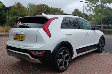 SPOTICAR Kia Niro 1.6h Gdi 3 Dct Euro 6 (s/s) 5dr Used Car - Suv Hybrid White - Littlehampton - 1200630612_3