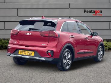 SPOTICAR Kia Niro 1.6 Gdi Connect Dct Euro 6 (s/s) 5dr Used Car - Suv Hybrid Red - Sheffield - 1200633011_4