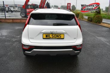 SPOTICAR Kia Niro 1.6h Gdi 3 Dct Euro 6 (s/s) 5dr Used Car - Suv Hybrid White - Ballymena County Antrim - 1200633908_4