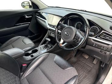 SPOTICAR Kia Niro 1.6 Gdi 2 Dct Euro 6 (s/s) 5dr Used Car - Suv Hybrid White - Derby - 1200640746_5