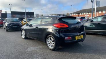 SPOTICAR Kia Ceed Pro Ceed 1.6 Crdi 2 Euro 6 (s/s) 3dr Used Car - Saloon Diesel Blue - Salford - 1200562239_5