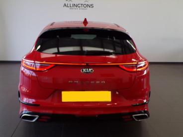 SPOTICAR Kia Ceed Pro Ceed 1.6 T-gdi Gt Shooting Brake Dct Euro 6 (s/s) 5dr Used Car - Estate Petrol Red - Ashington - 1200598470_3