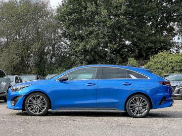 SPOTICAR Kia Ceed Pro Ceed 1.5 T-gdi Gt-line S Shooting Brake Dct Euro 6 (s/s Used Car - Estate Petrol Blue - Pontypridd - 1200640162_4