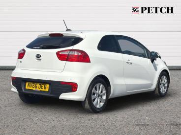 SPOTICAR Kia Rio 1.25 Sr7 Euro 6 3dr Used Car - City Car Petrol White - Darlington - 1200617306_3