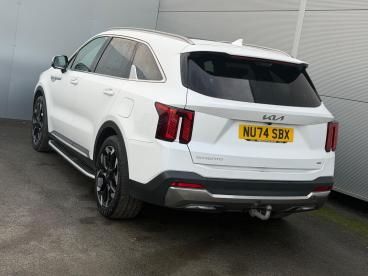 SPOTICAR Kia Sorento 2.2 Crdi 4 Dct Awd Euro 6 (s/s) 5dr Used Car - Suv Diesel White - Darlington - 1200568921_3