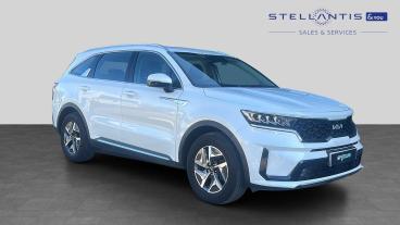 SPOTICAR Kia Sorento 1.6 H T-gdi 2 Auto Awd Euro 6 (s/s) 5dr Used Car - Suv Hybrid White - Bristol - 1200606503_1