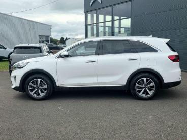 SPOTICAR Kia Sorento 2.2 Crdi Kx-3 Auto Awd Euro 6 (s/s) 5dr Used Car - Suv Diesel White - Ashington - 1200612666_5