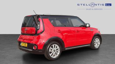 SPOTICAR Kia Soul 1.6 Crdi 2 Dct Euro 6 5dr Used Car - Suv Diesel Red - London - 1200601425_3