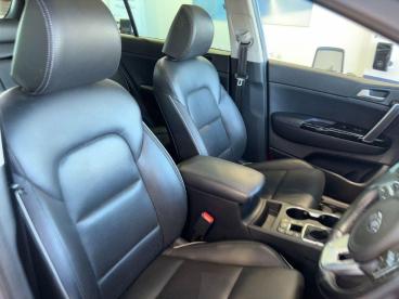 SPOTICAR Kia Sportage 1.6 Crdi 4 Dct Euro 6 (s/s) 5dr Used Car - Suv Diesel Blue - Ashington - 1200544531_2