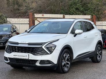 SPOTICAR Kia Sportage 1.6 H T-gdi 3 Auto Euro 6 (s/s) 5dr Used Car - Suv Hybrid White - Pontypridd - 1200570274_3