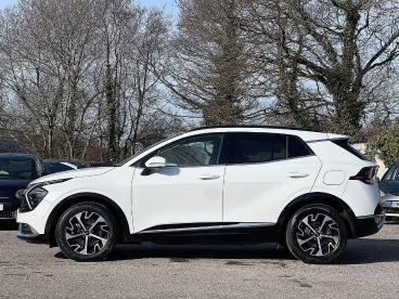 SPOTICAR Kia Sportage 1.6 T-gdi Mhev 4 Dct Awd Euro 6 (s/s) 5dr Used Car - Suv Hybrid White - Pontypridd - 1200578696_4