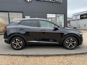 SPOTICAR Kia Sportage 1.6 T-gdi 3 Euro 6 (s/s) 5dr Used Car - Suv Petrol Black - Ryde - 1200582179_3