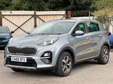 SPOTICAR Kia Sportage 1.6 Gdi Platinum Edition Euro 6 (s/s) 5dr Used Car - Suv Petrol Silver - Pontypridd - 1200585304_3