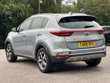 SPOTICAR Kia Sportage 1.6 Gdi Platinum Edition Euro 6 (s/s) 5dr Used Car - Suv Petrol Silver - Pontypridd - 1200585304_5