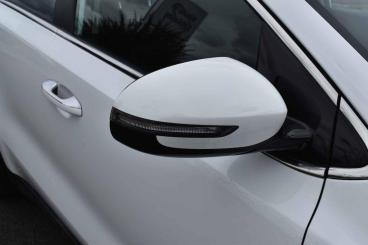 SPOTICAR Kia Sportage 1.6 Crdi Mhev 2 Dct Euro 6 (s/s) 5dr Used Car - Suv Hybrid White - Ballymena County Antrim - 1200610673_5