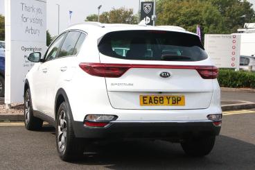 SPOTICAR Kia Sportage 1.6 Gdi 2 Euro 6 (s/s) 5dr Used Car - Suv Petrol White - Walsall - 1200631304_3