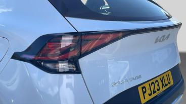 SPOTICAR Kia Sportage 1.6 T-gdi 2 Euro 6 (s/s) 5dr Used Car - Suv Petrol White - Preston - 1200639795_5