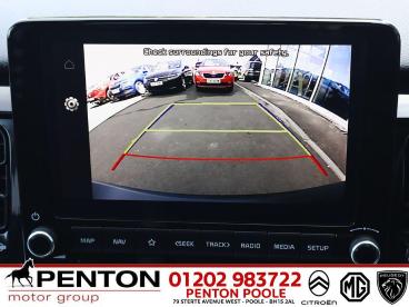 SPOTICAR Kia Stonic 1.0 T-gdi Mhev Connect Dct Euro 6 (s/s) 5dr Used Car - Suv Hybrid Yellow - Poole - 1200514253_3