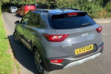 SPOTICAR Kia Stonic 1.0 T-gdi Mhev Connect Euro 6 (s/s) 5dr Used Car - Suv Hybrid Grey - Dartford - 1200551471_2