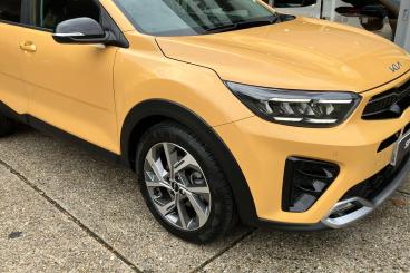 SPOTICAR Kia Stonic 1.0 T-gdi Mhev Gt-line S Dct Euro 6 (s/s) 5dr Used Car - Suv Hybrid Yellow - Farningham - 1200556286_5