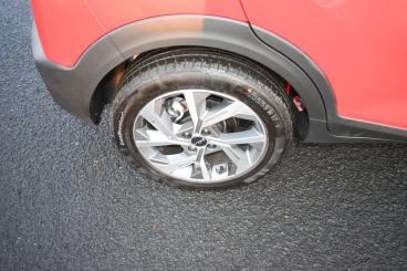 SPOTICAR Kia Stonic 1.0 T-gdi Gt-line Euro 6 (s/s) 5dr Used Car - Suv Petrol Red - Ballymena County Antrim - 1200559762_3