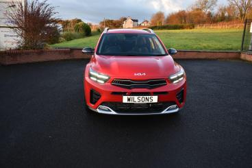 SPOTICAR Kia Stonic 1.0 T-gdi Gt-line Euro 6 (s/s) 5dr Used Car - Suv Petrol Red - Ballymena County Antrim - 1200559762_4