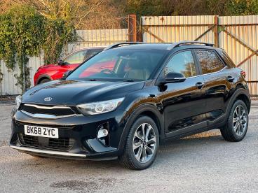 SPOTICAR Kia Stonic 1.0 T-gdi 4 Euro 6 (s/s) 5dr Used Car - Suv Petrol Black - Pontypridd - 1200563707_3