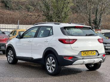 SPOTICAR Kia Stonic 1.0 T-gdi 2 Dct Euro 6 (s/s) 5dr Used Car - Suv Petrol White - Pontypridd - 1200577098_5