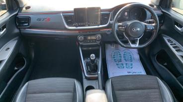 SPOTICAR Kia Stonic 1.0 T-gdi Mhev Gt-line S Euro 6 (s/s) 5dr Used Car - Suv Hybrid Grey - Walton On Thames - 1200582579_4