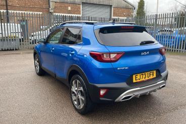 SPOTICAR Kia Stonic 1.0 T-gdi Mhev Gt-line S Dct Euro 6 (s/s) 5dr Used Car - Suv Hybrid Blue - Dartford - 1200583805_4