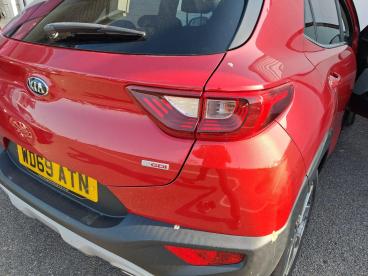 SPOTICAR Kia Stonic 1.0 T-gdi 4 Dct Euro 6 (s/s) 5dr Used Car - Suv Petrol Red - Trowbridge - 1200585250_4