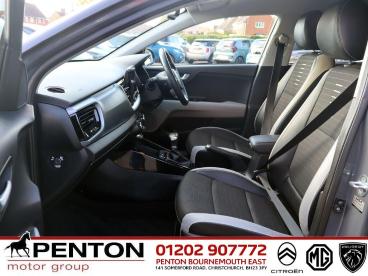SPOTICAR Kia Stonic 1.0 T-gdi Mhev Connect Dct Euro 6 (s/s) 5dr Used Car - Suv Hybrid Grey - Christchurch - 1200597432_3