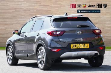 SPOTICAR Kia Stonic 1.0 T-gdi 3 Dct Euro 6 (s/s) 5dr Used Car - Suv Petrol Grey - Nuneaton - 1200597945_2