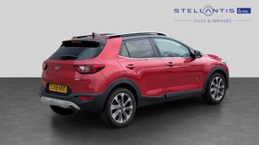 SPOTICAR Kia Stonic 1.0 T-gdi First Edition Euro 6 (s/s) 5dr Used Car - Suv Petrol Red - Liverpool - 1200607576_3