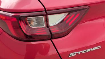 SPOTICAR Kia Stonic 1.0 T-gdi First Edition Euro 6 (s/s) 5dr Used Car - Suv Petrol Red - Liverpool - 1200607576_5