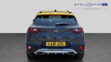 SPOTICAR Kia Stonic 1.0 T-gdi Mhev Gt-line S Euro 6 (s/s) 5dr Used Car - Suv Hybrid Grey - Walton On Thames - 1200619048_4