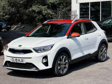 SPOTICAR Kia Stonic 1.0 T-gdi Mixx Euro 6 (s/s) 5dr Used Car - Suv Petrol White - Pontypridd - 1200622231_3