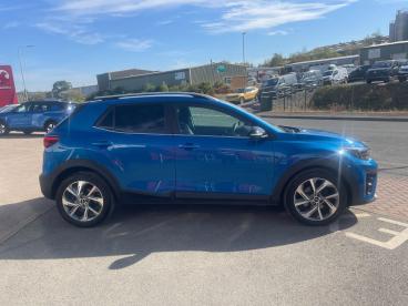 SPOTICAR Kia Stonic 1.0 T-gdi Mhev Gt-line Euro 6 (s/s) 5dr Used Car - Suv Hybrid Blue - Melton Mowbray - 1200634226_4