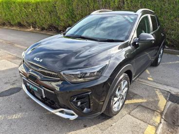 SPOTICAR Kia Stonic 1.0 T-gdi Mhev Gt-line S Dct Euro 6 (s/s) 5dr Used Car - Suv Hybrid Black - Salisbury - 500637994_1