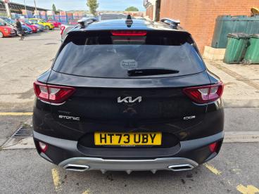 SPOTICAR Kia Stonic 1.0 T-gdi Mhev Gt-line S Dct Euro 6 (s/s) 5dr Used Car - Suv Hybrid Black - Salisbury - 500637994_5