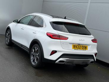 SPOTICAR Kia Xceed 1.5 T-gdi 4 Euro 6 (s/s) 5dr Used Car - Suv Petrol White - Darlington - 1200552200_3
